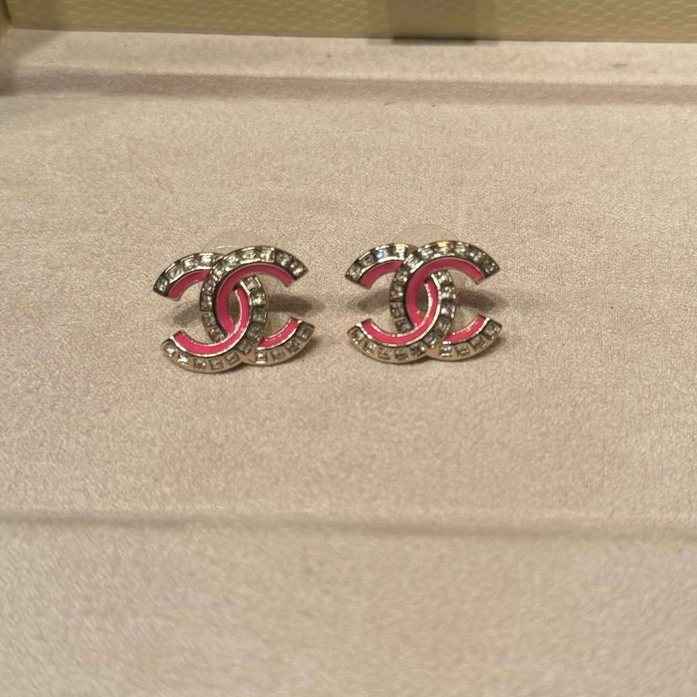 Large CC Pink and Silver Earrings - Picture 6 of 6